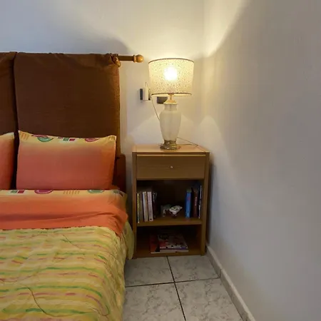 Aggelina Kır Evi Sárkhos