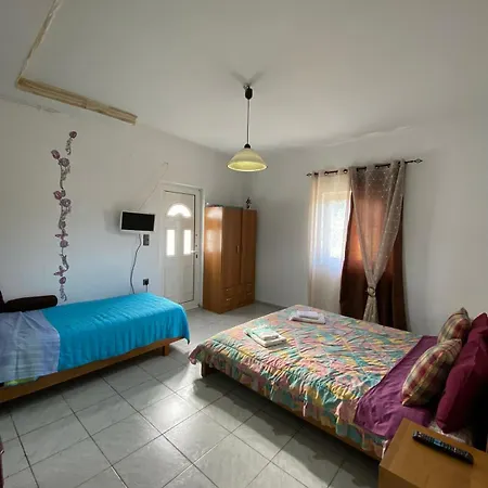 Kır Evi Aggelina *